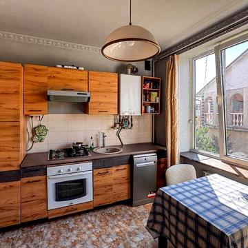 Таунхаус/квартира + гараж - 177м² /частина будинку, 7хв. ТЦ Майдан