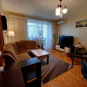 Продам 3-комн квартиру в районе Малышева ул.