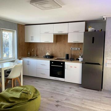 Будинок на два входи (дві кухні, два санвузли)