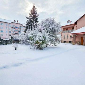 Продаю простору оселю в найкращому спальному районі міста Стрий.