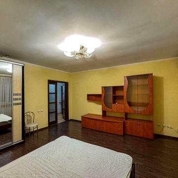 Оренда 1к квартири, 47м2, р-н Золота Шкварочка-Кармелюка