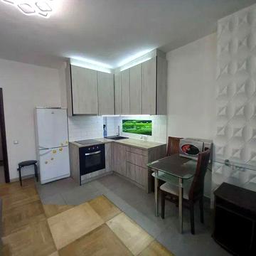 Петропавлівська вул., 40