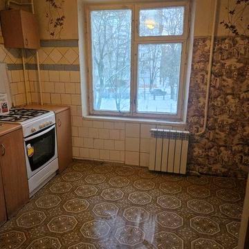 Здаю 3-х кімнатну квартиру в Олександрівському р-ні власник