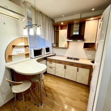 Довгострокова оренда 1к Квартира Старокозацька (Комсомольська) вулиця