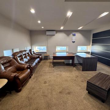 Кавказька вул., 2