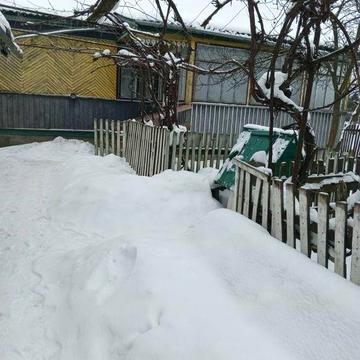 Продаєця будинок