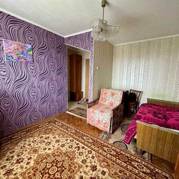 продаю 1 комнатную квартиру Космонавтов 98