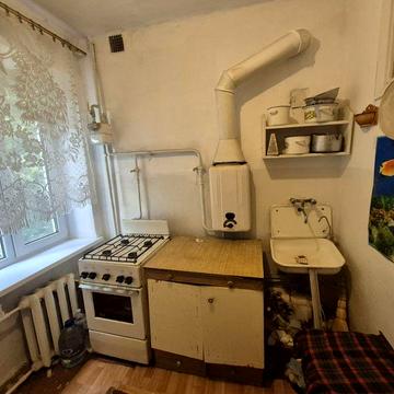 Продаж квартири в районі Київської