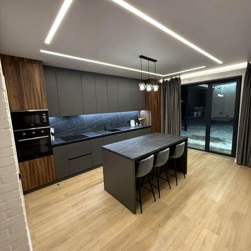 Новий будинок 115м2 4 спальні 15хв від м. Теремки