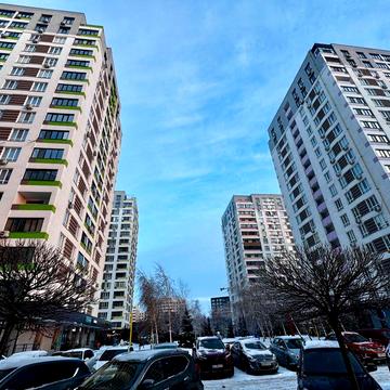 Оренда теплої одно двушки з балконом. Акварелі 2