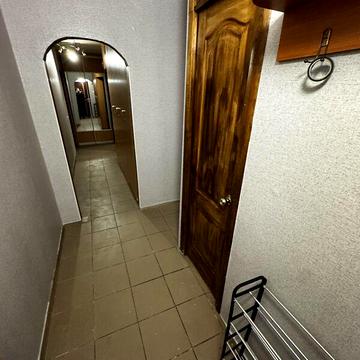 Довгострокова оренда 3к Квартира Євгена Танцюри (Генерала Петрова) вулиця