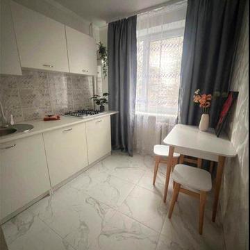 1 кімн кв Вишенька Вільна