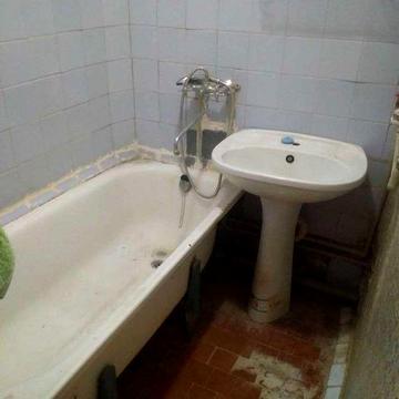 Продам 2 комнатную квартиру в 656 микрорайоне