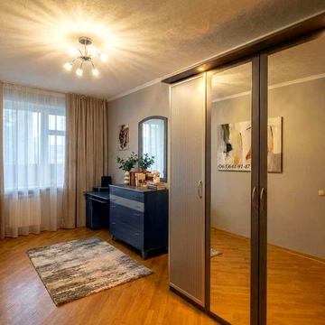 2-х кімнатна з ремонтом 57 кв.м. вул. Солом’янська.