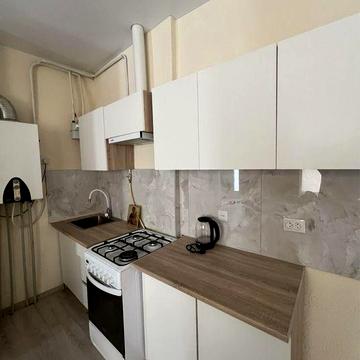 Продаж великоі квартири на Зріні