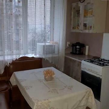 Оренда 2к кв на Південному-Заході.Укрмплектована.Можна з тваринами!