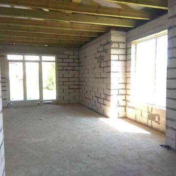 Продаю новий будинок за Автовокзалом 1, 10 соток землі