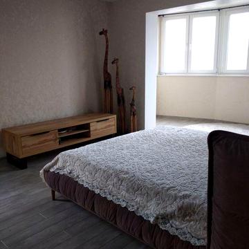 Продам 4х комнатную квартиру(сотовый проект)