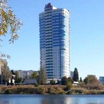 Продам 4-х кімнатну квартиру на Салтівки ст.м Студенческая ЖК Парус