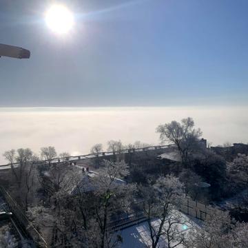 Простора квартира з видом моря в ЖК Авіньон, Золотий Берег