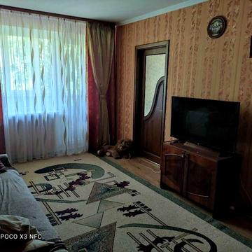 Продам 3-х кімнатну квартиру.