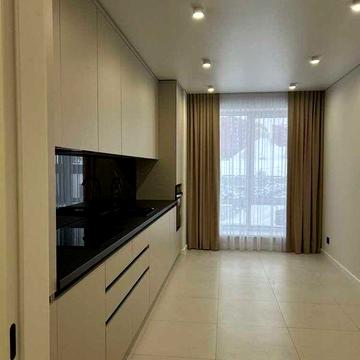 Продам однокімнатну квартиру з ремонтом ЖК Атмосфера