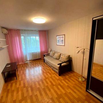 Оренда 1-кімн Корольова/Левітана, в будинку "Сільпо"