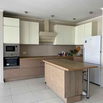 Оренда 2 кім з паркомісцем , біля метро Кловська, Центр, Печерськ