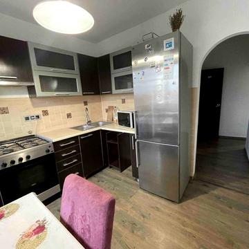 Продаж 2 кімнатної квартири в центрі, район готелю Ужгород