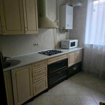 Сдам 1 к кв на Таирова Привал