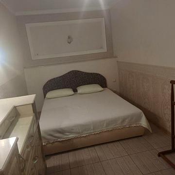 Зупинка Зигіна вулиця Соборності студія з ремонтом