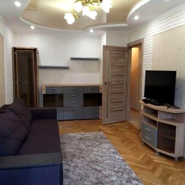 Включно з комуналкою Здам на 1-3 місяці центр 3км квартира