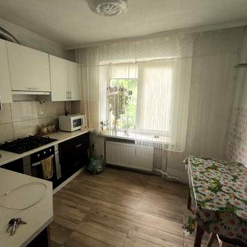 Продам двохкімнатну квартиру