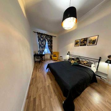 Квартира в центрі по вул. Валова - 3 кімнати