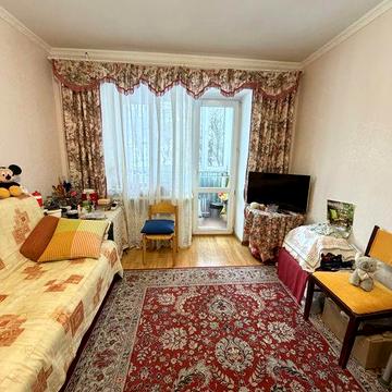 1-кімнатна квартира Івасюка з ремонтом і меблями