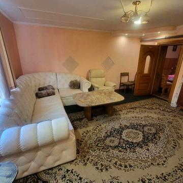 Дівоча вул.