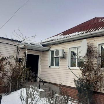 Здам пів будинку