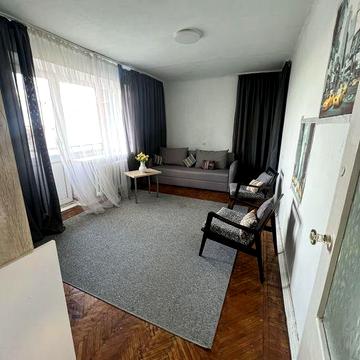 Сдам  СВОЮ  двокімнатну квартиру . Метро 23 серпня 1 хвилина