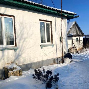 Продається пів будинку