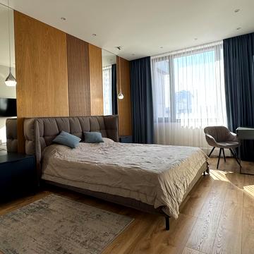 Антоновича вул. (Горького), 44