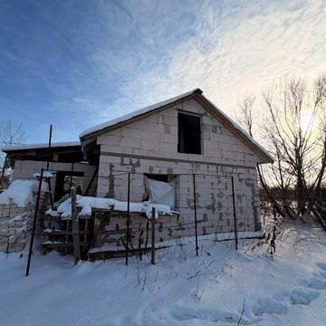 Дача. Новобудова 2021 року. За обласною лікарнею