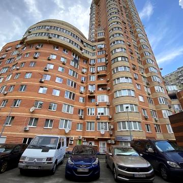 Срібнокільська вул., 12