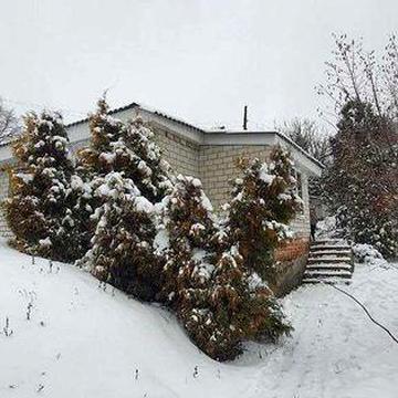 Продам будинок м. Зміїв біля річки!