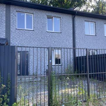 Готовий таунхаус 100 м.кв., окремий двір, газ, 55000 $