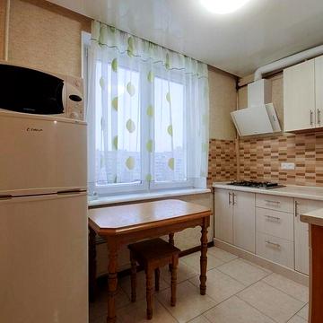 м. Студенческая. Сдам в аренду 1-к. квартиру