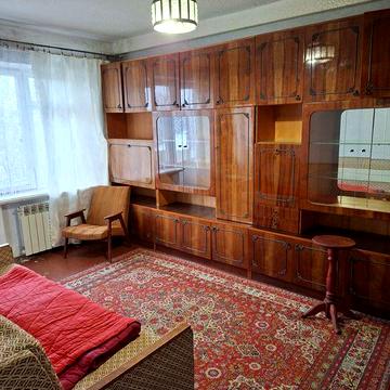 Здається бюджетна квартира центр