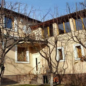 Hg1 Продам 2х этажный дом рн Місто