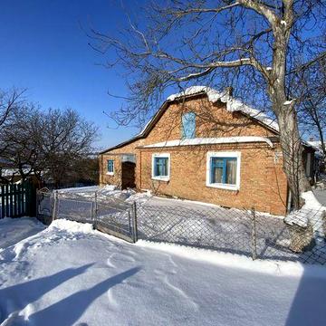 Цегляний газифікований будинок в с. Обарів