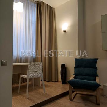 Архітектора Городецького вул., 11-Б