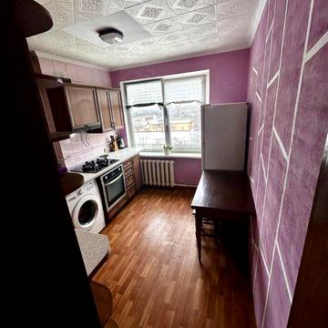 3-х кімнатна квартира в районі 11 школи 5-й поверх